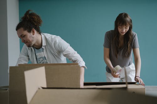 The importance of hiring a moving service for your moving day